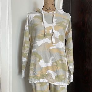 Aerie Sunwashed Desert Hoodie | camo print